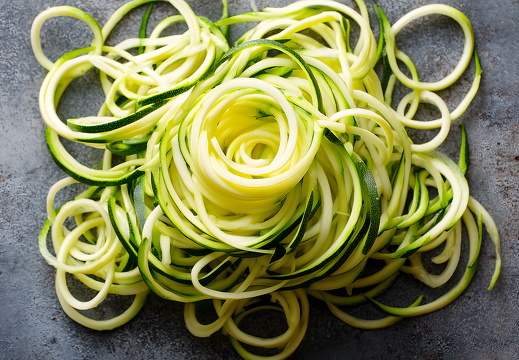 Zucchininudeln als gesunde Low-Carb-Alternative